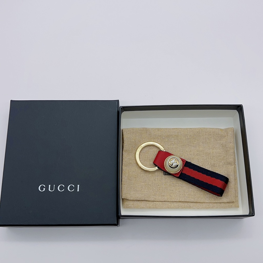 ❌SOLD❌Gucci Blue-Red Key Ring